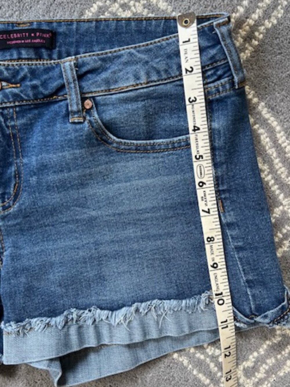 Celebrity Pink  Cutoff Cuffed Denim Jean Shorts Women's Size  5/27 - Picture 7 of 9